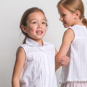 Beetworld new 9/10 white cotton tie front summer top